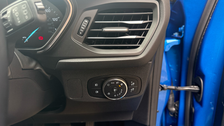 Ford Focus 1.0 EcoBoost Titanium 5dr Petrol Hatchback